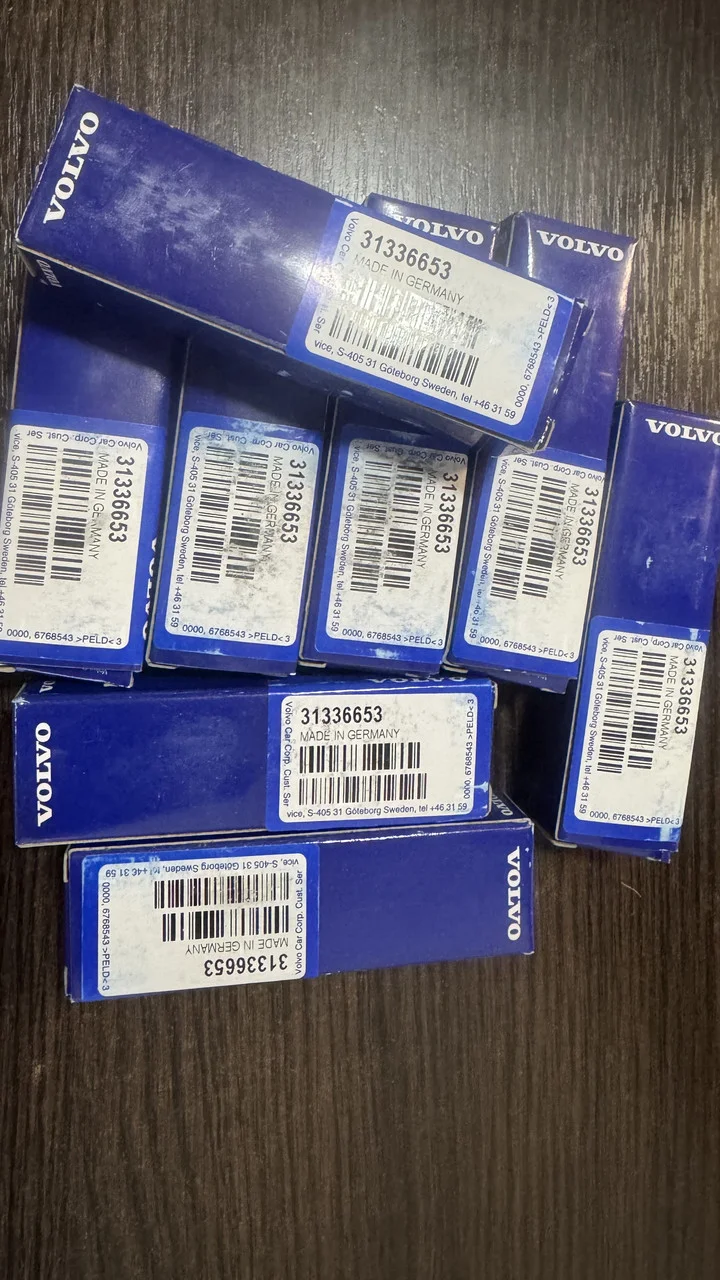 Форсунка оригинал новая 31465786 Volvo 31465786