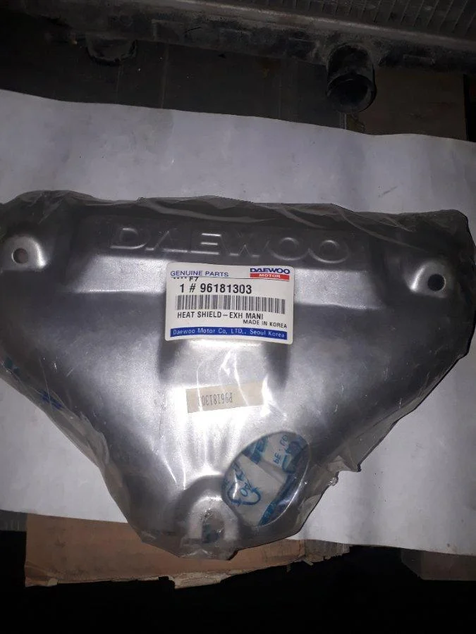 Щиток тепловий випускного колектора DOHC 1.6 96181303 Chevrolet 96181303