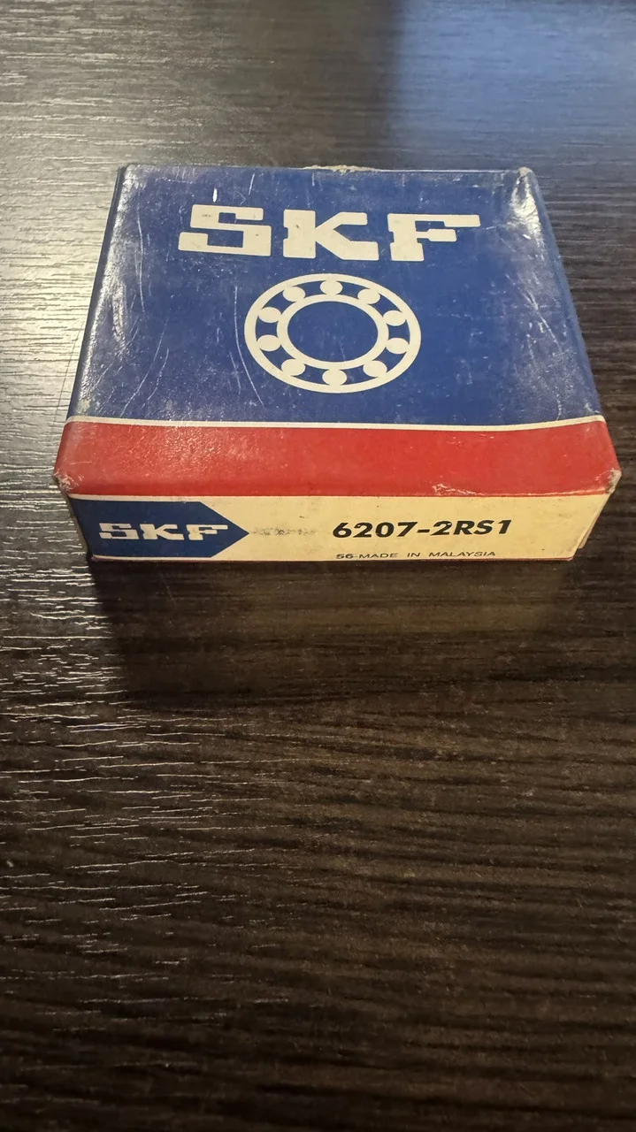 Підшипник SKF 6207-2RS1 кульковий 35х72х17 мм (180207) SKF 6207-2RS1