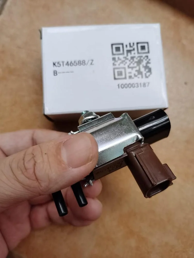 Клапан новий у наявності K5T46582 Nissan K5T46582