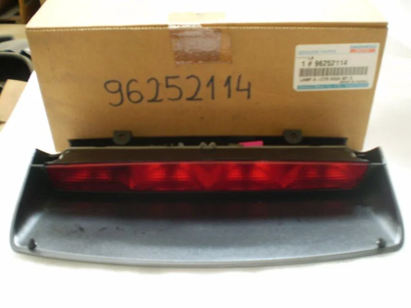 Стоп-сигнал задний дополнительный 96252114 Chevrolet 96252114