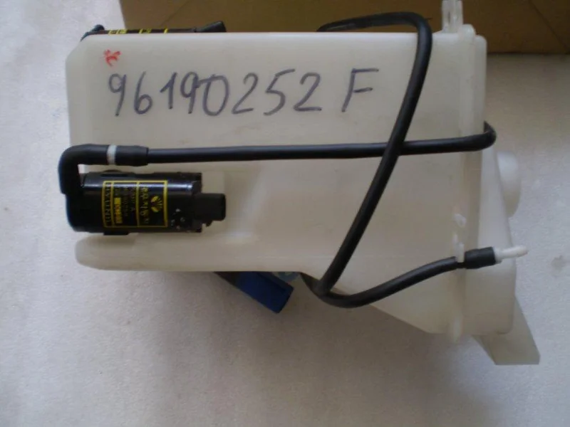 Бачок омивача скла 96190251 Chevrolet 96190251