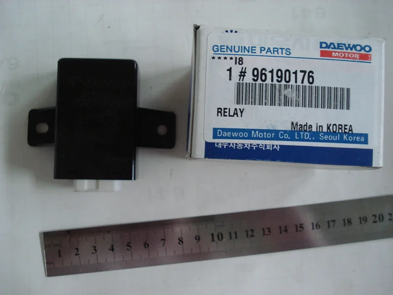 GM Выключатель центрального замка 96190176 Chevrolet 96190176