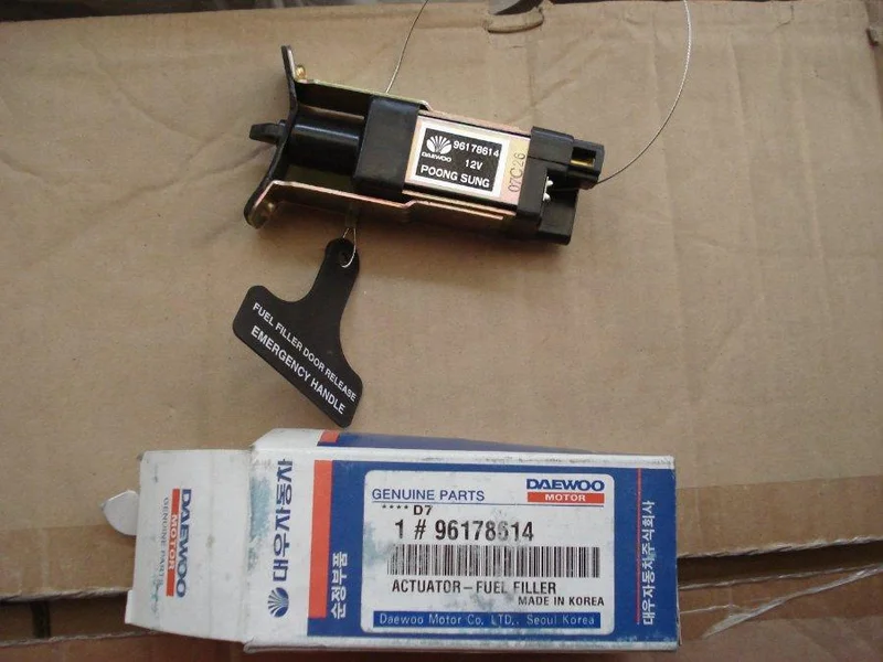 Замок лючка топл.бака nexia gm электр 96178614 Chevrolet 96178614
