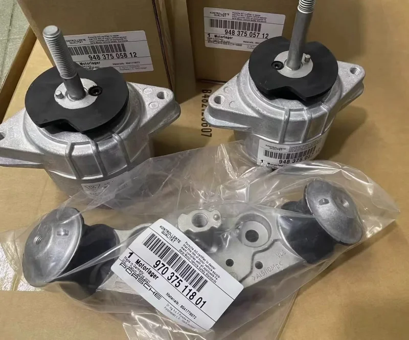 Опора (подушка) двигуна Porsche 94837505812 Panamera 970 Porsche 94837505812