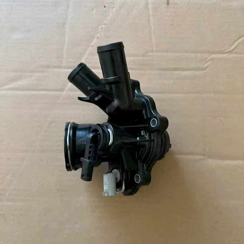 Термостат з корпусом Mercedes-Benz A2712000315 M271 Mercedes-Benz A2712000315