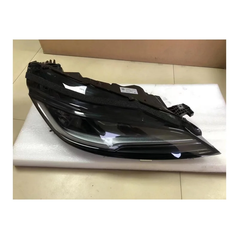 Фара права Tesla Model 3 Highland 2024 1760889-00-E (Оригінал / версія США) Tesla 1760889-00-E