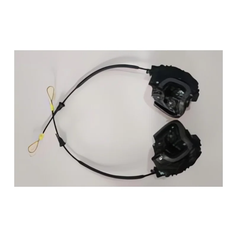 Замок задней двери правый Tesla Model 3 Highland 2024 1738948-01-D (Оригинал) Tesla 1738948-01-D