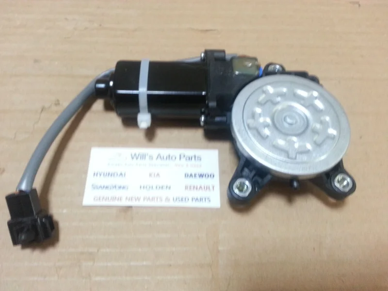 Мотор склопідіймача задній правий GM Daewoo Leganza 96206768 Daewoo 96206768