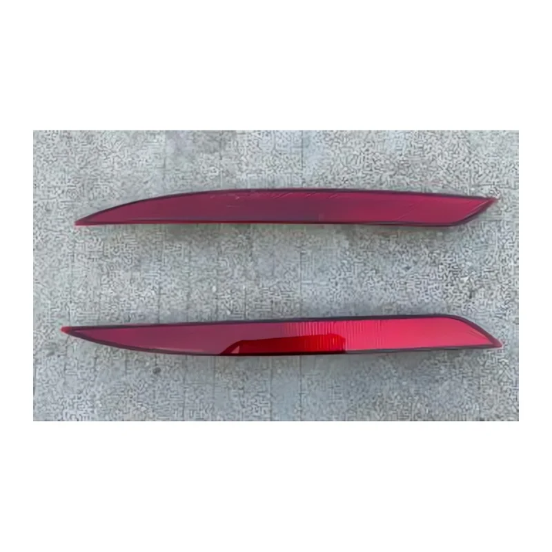 Катафот заднього бампера правий Tesla Model Y 2021 1495818-00-C (Оригінал) Tesla 1495818-00-C