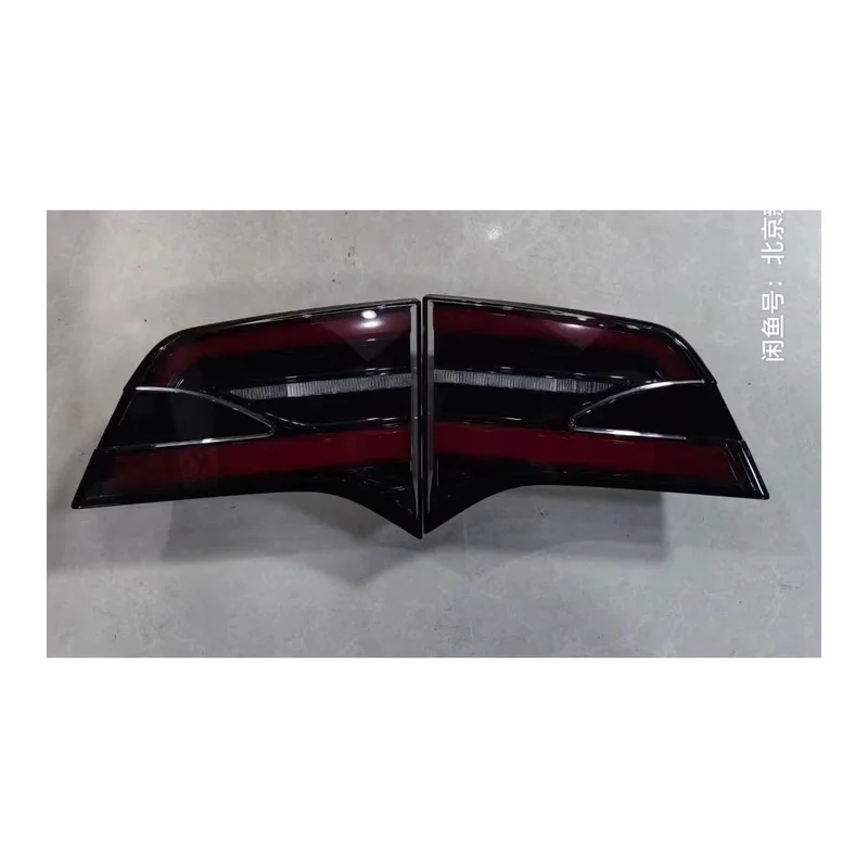 Задній ліхтар правий Tesla Model X Plaid 2022 1565493-00-C (Оригінал) Tesla 1565493-00-C