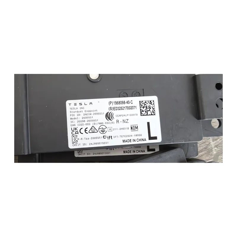 Модуль Bluetooth Low Energy лівий Tesla Model Y Juniper 2025 1968098-40-C (Оригінал) Tesla 1968098-40-C