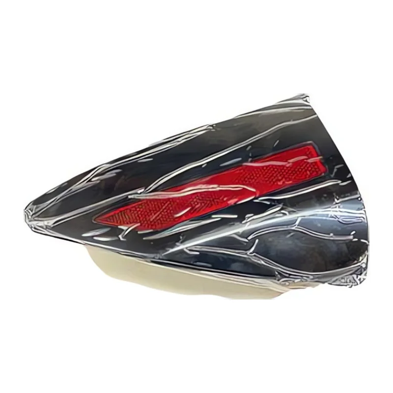 Накладка заднього ліхтаря декоративна права Tesla Model S Plaid 2022 1608178-00-C (Оригінал) Tesla 1608178-00-C