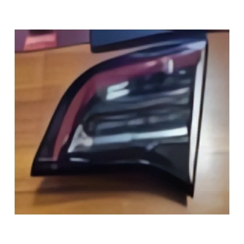 Задній ліхтар на кришці багажника лівий Tesla Model 3 2018-2021 1077401-00-F (Оригінал / версія США) Tesla 1077401-00-F