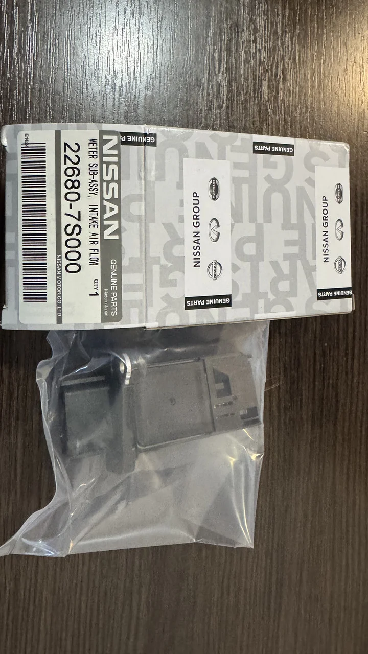 Датчик масової витрати повітря (ДМРВ, MAF) Nissan 22680-7S000 / 22680-7S00B, оригінал Nissan 22680-7S000/22680-7S00B
