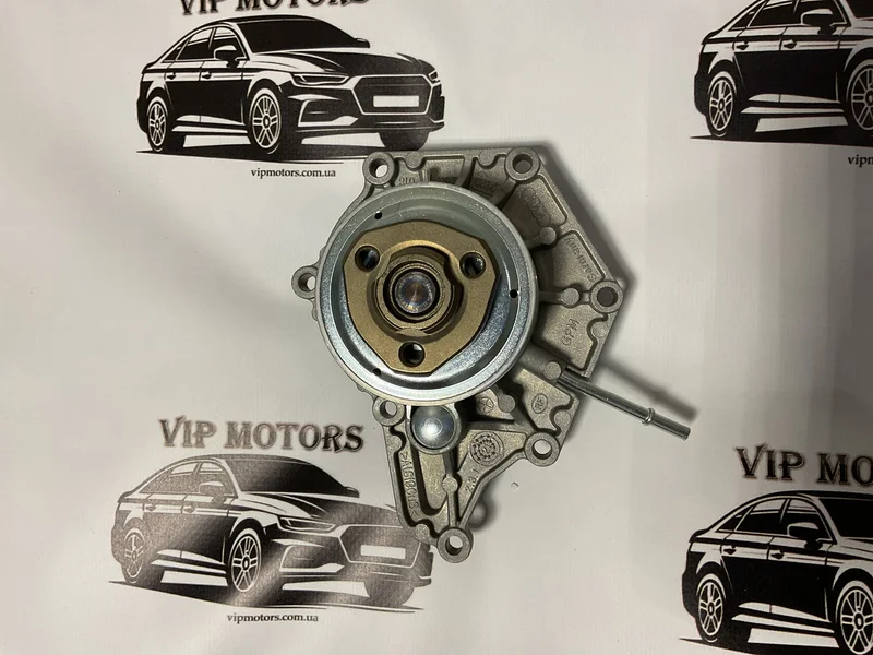 06E121016 помпа водяна, насос охолодження Audi 06E121016