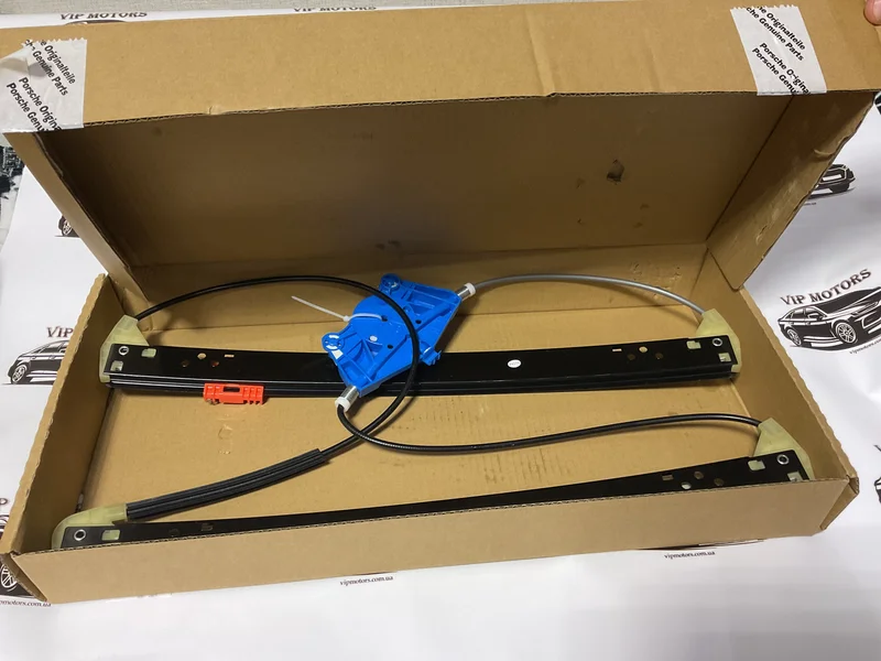 Механизм стеклоподъемника передний правый PORSCHE Cayenne 955/957 / VW Touareg 95554246204 Volkswagen 95554246204
