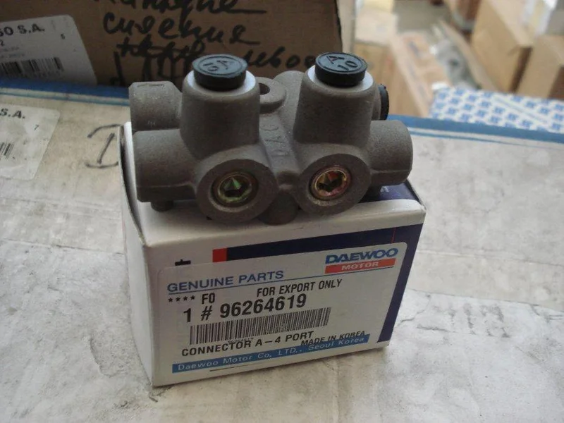 Соединитель тормозных шланов 96264619 Chevrolet 96264619