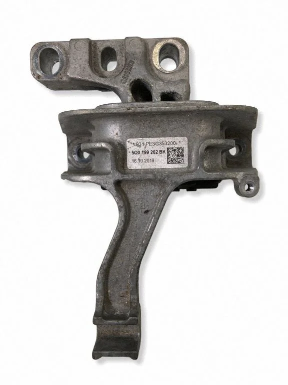 Подушка (опора) двигуна, права 5Q0199262 Audi 5Q0199262