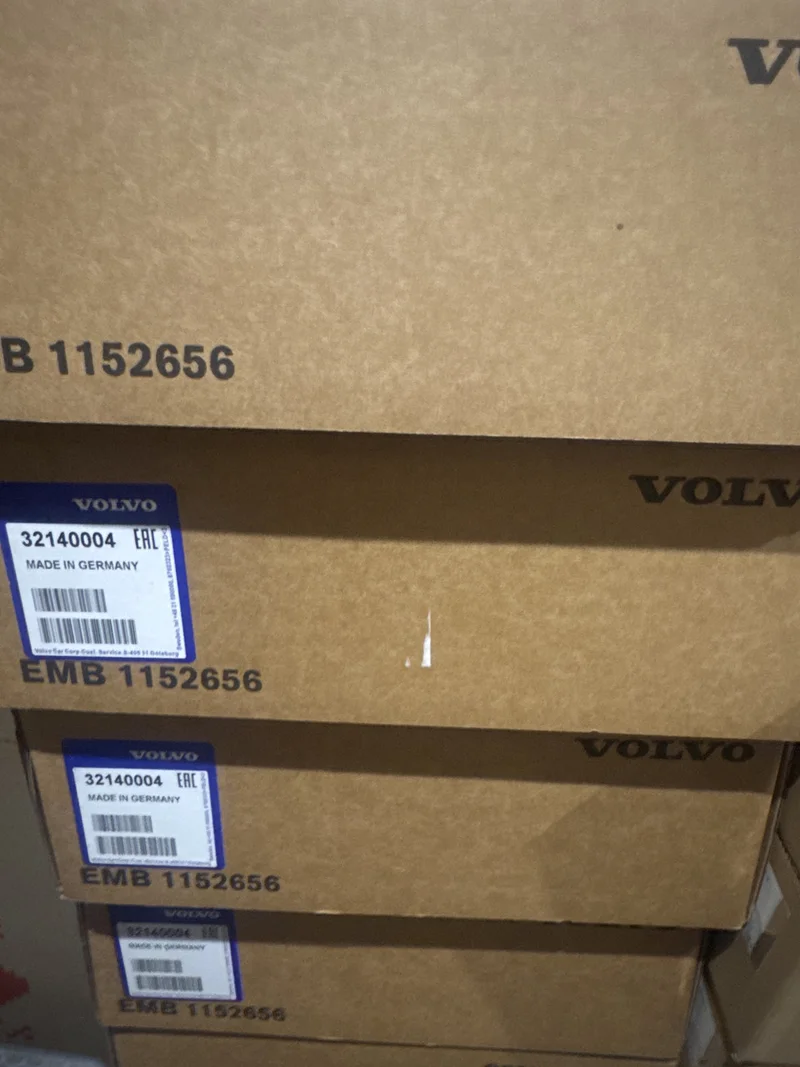 Маслоотделитель клапан вентиляции картерных газов PCV Volvo S60 S80 V40 V70 V90 XC60 XC70 XC90 32140004 Volvo 32140004