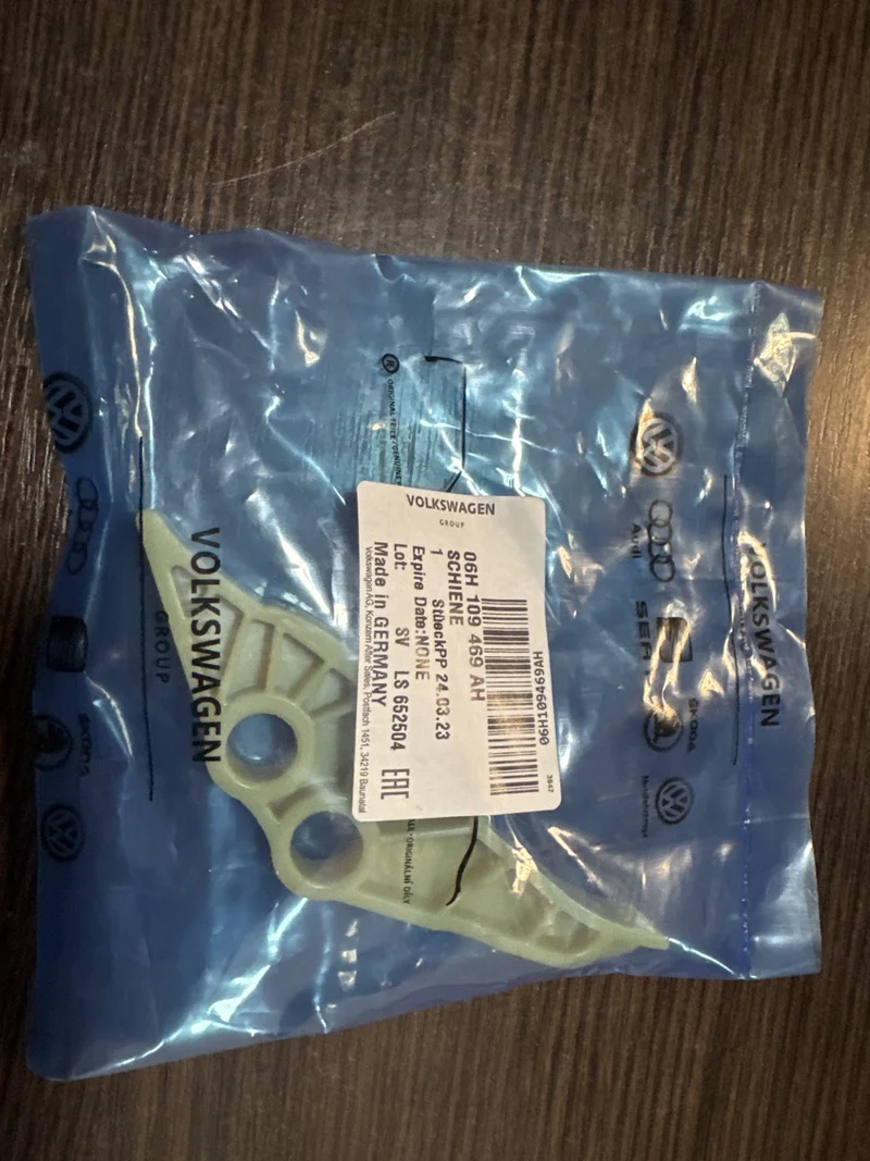 Заспокоювач ланцюга балансувального валу VAG 06H109469AH (комплект 06K198119) VAG 06H109469AH
